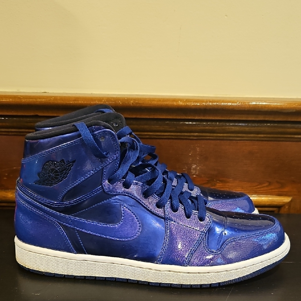 Jordan Men's Iridescent Blue Sneakers